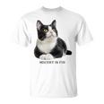 Mischief In Fur 猫写真 ハチワレ猫 黒白猫 猫好き ネタ 猫しもべ 猫飼い 猫依存症 Tシャツ