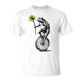 かわいい面白いカエルの一輪車 Tシャツ