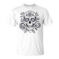スカルと花の伝統的なタトゥースタイル Tシャツ