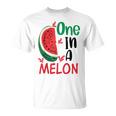 面白いスイカ ハワイのビーチでの休暇 メロンの中のかわいいもの Tシャツ