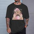 Capybara Mamá Con Gafas Yoplando Chicle Rosa Camiseta unisex Regalos para él