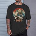 Dad 2025 年のパパ 初めての父の日 若いパパ 新しいパパ Tシャツ 彼への贈り物