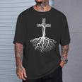 Las Raíces De La Fe En Jesús Run Deep Christian Camiseta unisex Regalos para él