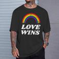 Lgbt フラッグ プライド ポケット レインボー Love Wins パーティー レインボー Tシャツ 彼への贈り物