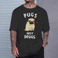 Pugs Not Drugs 犬好きのtシャツペットへの面白いプレゼント Tシャツ 彼への贈り物