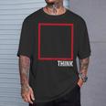 Think Outside The Box 哲学者、本好き、オタクのためのデザイン Tシャツ 彼への贈り物