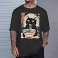 かわいい 猫 食べる ラーメン 麺 面白い アニメ Tシャツ 彼への贈り物