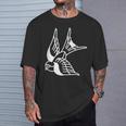 アメリカントラディショナル ツバメ 鳥 アウトライン タトゥー Tシャツ 彼への贈り物