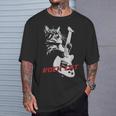 エレキギターを弾くロックキャット 面白い猫ニャーパロディショー Tシャツ 彼への贈り物