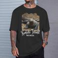 コモド島 インドネシア レトロポスターコモドドラゴン Tシャツ 彼への贈り物