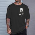 サモエド愛好家のための面白いサモエドをポケットに入れました Tシャツ 彼への贈り物