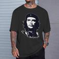チェ・ゲバラ・ゲリラ・キューバ革命。 Tシャツ 彼への贈り物