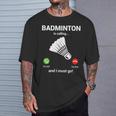 バドミントン呼び出しバドミントン愛好家面白いバドミントン選手 Tシャツ 彼への贈り物
