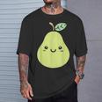 フルーツ 梨 小さなミニマリストのシンプルな梨 Tシャツ 彼への贈り物