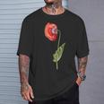 レッドポピーフラワー ボタニカルポピー レッドポピー Tシャツ 彼への贈り物