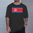 北朝鮮旗北朝鮮ピョンヤン。 Tシャツ 彼への贈り物