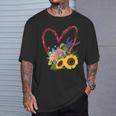 夏の花のデザイン、ひまわり、ラベンダー、アジサイ Tシャツ 彼への贈り物
