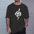 巳年 シンプルな白蛇デザイン 幸運を願うお守り Tシャツ 彼への贈り物