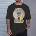 幸せはビールを持った老人にある ミニチュア・シュナウザー Tシャツ 彼への贈り物