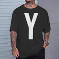 文字yアルファベットモノグラムイニシャル。 Tシャツ 彼への贈り物
