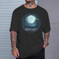 月光愛好家のための素晴らしい夜の服。 Tシャツ 彼への贈り物