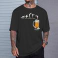 月曜日から金曜日のビールのおかしい仕事の週の飲むチームのギフトへの月曜日 Tシャツ 彼への贈り物