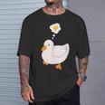 目玉焼きのハートがかわいいアヒル好きのデザイン。 Tシャツ 彼への贈り物