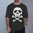 頭蓋骨、宇宙海賊、船長、パーティー、ハロウィーン、カーニバル Tシャツ 彼への贈り物