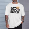 Angry Bad Boystyle、クールなテディベア、バッドボーイグラフィックデザイン。 Tシャツ 彼への贈り物
