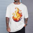 Fire Element Flameのグラフィックアート。あらゆる年齢の方に。 Tシャツ 彼への贈り物