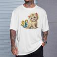 Kitten With Happy Little Birds Tシャツ 彼への贈り物