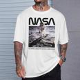 Nasaアポロ11号の月面宇宙飛行士の有名なワームロゴ Tシャツ 彼への贈り物
