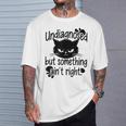Undiagnosed Butomething Ain't Right Tシャツ 彼への贈り物