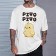 ひよこ 雛 鶏 鳥 Piyopiyo ピヨピヨ チキン 動物 ネタ おもしろ 面白い お笑い かわいい Tシャツ 彼への贈り物