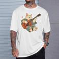 ギターを弾く日本の侍猫 忍者 浮世絵 アニメ Tシャツ 彼への贈り物