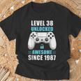38歳の誕生日ビデオゲーマー レベル38 アンロック済み 1987年以来 Tシャツ 高齢者への贈り物