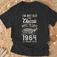 61歳の誕生日 1964年生まれのクラシックカー Tシャツ 高齢者への贈り物