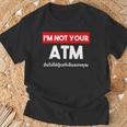 I Am Not Your Atm 面白い タイ語 スクリプト タイ語 Tシャツ 高齢者への贈り物