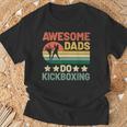 Awesome Dads Do キックボクシング キックボックス キックボクサー Tシャツ 高齢者への贈り物