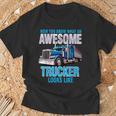 Awesome Trucker セミトラックドライバー ビッグリグ トラッカー Tシャツ 高齢者への贈り物