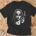 Badmoking Nun オカルトゴス 魔術&ホラー ゴシック Tシャツ 高齢者への贈り物