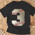 Cool 3 3番 数字 バースデーパーティー 3番目 野球 誕生日 Tシャツ 高齢者への贈り物