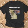 I Eat Cement Cursed Cat Weirdpecific Meme Tシャツ 高齢者への贈り物