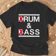 Rum And Ass Lovers Drum & Bass パロディ 皮肉なスローガン Tシャツ 高齢者への贈り物