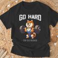 Go Hard Or Go Home 柴犬 犬 ウエイトリフティング フィットネス ジム Tシャツ 高齢者への贈り物