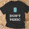 Golang Gopher プログラミング ユーモア Don't Panic Coding Developer Tシャツ 高齢者への贈り物