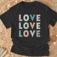 Gráfico Love Love Love Diseño Retro Con Mensaje Positivo Camiseta unisex Regalos para ancianos