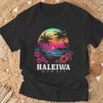 Haleiwa ハワイ ハワイアン ハイビスカス 花 サーファー お土産 Tシャツ 高齢者への贈り物