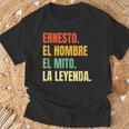 Hombre Nombre Ernesto Cumpleaños Regalo Años Divertido Decoración Camiseta unisex Regalos para ancianos