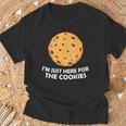 I'm Just Here For The Cookie 面白いチョコレートチップクッキー Tシャツ 高齢者への贈り物